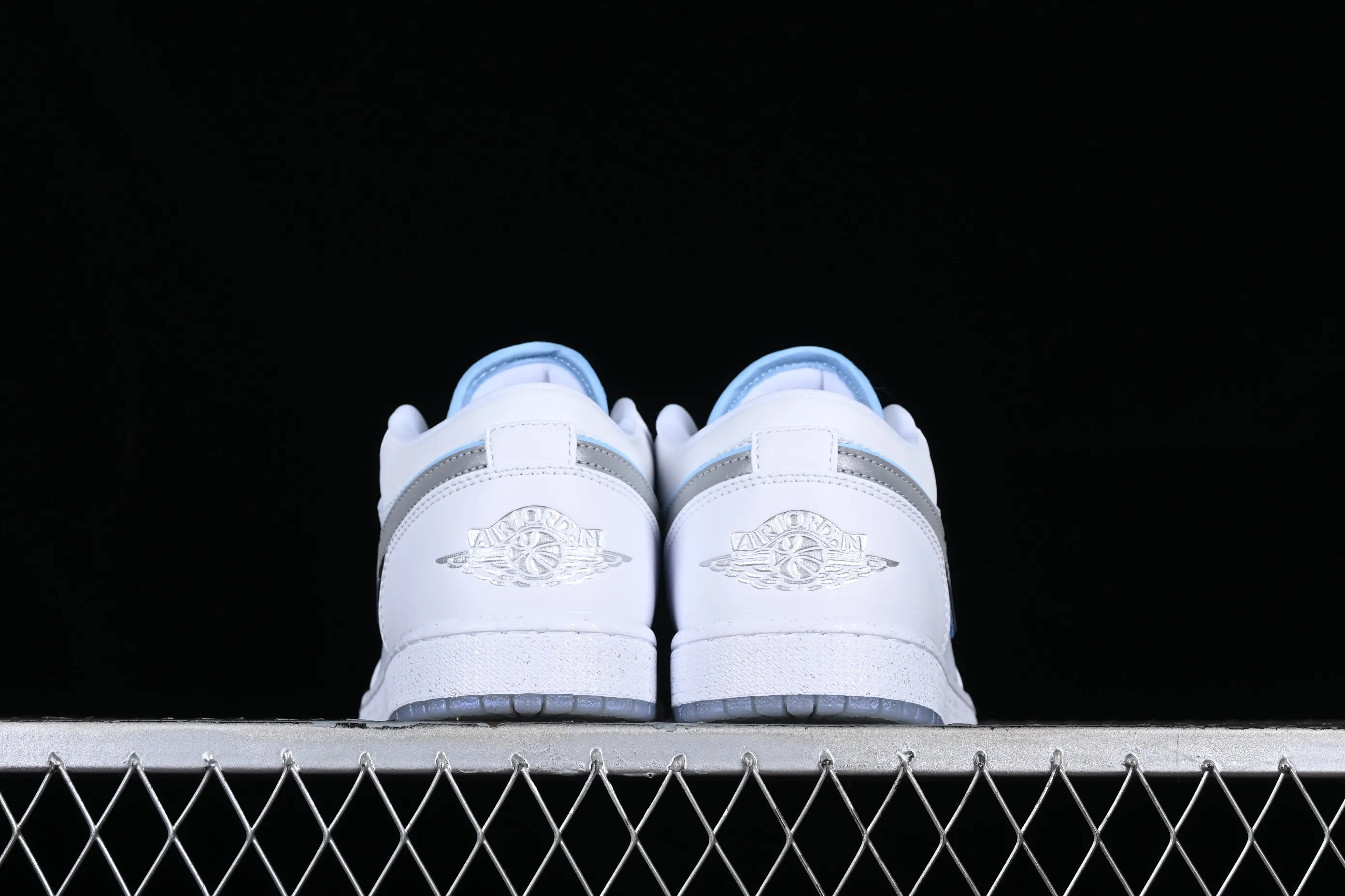 All categories Air Jordan Jordan series basketball shoes Air Jordan 1 Low Z version Air Jordan 1 Low "Dare To Fly" AJ1 Joe 1 Silver Cultural low-top casual sneakers FB1874-101